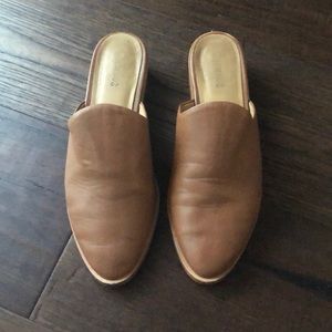 Soludos Venetian Mules